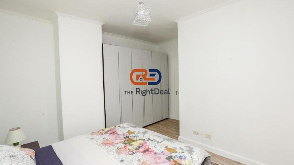 In Centro, Super Appartamento 3+1+2 in Affitto, Con Vista su Piazza Skenderbej !!