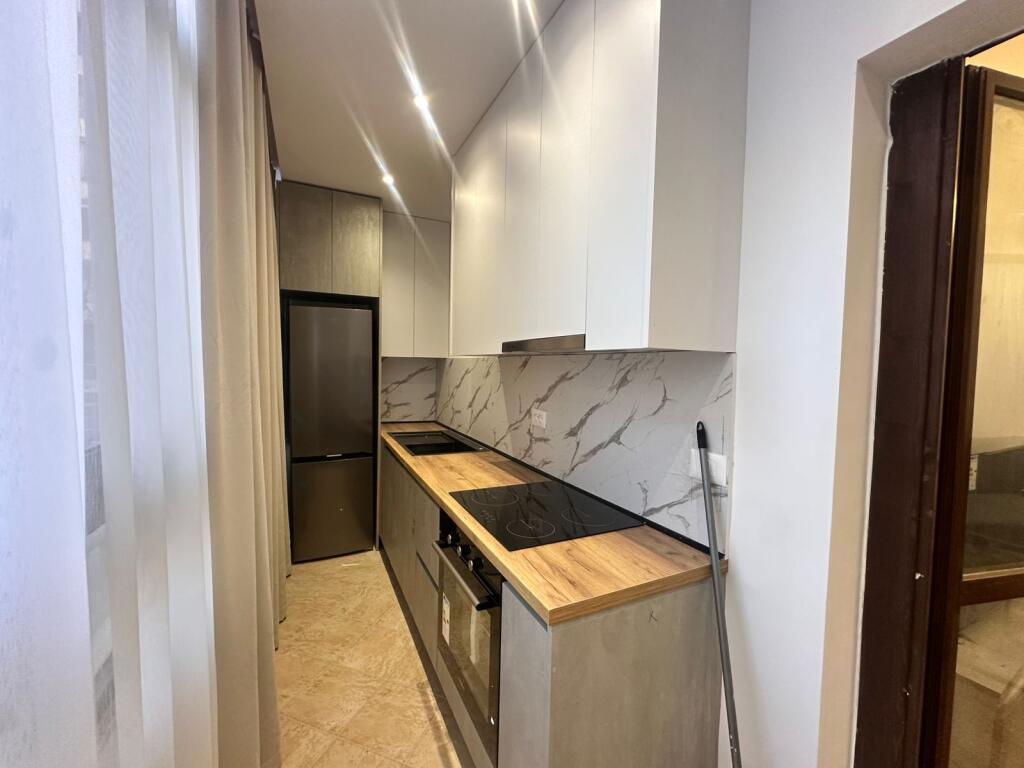 Apartment 1+1 for sale at Komuna e Parisit