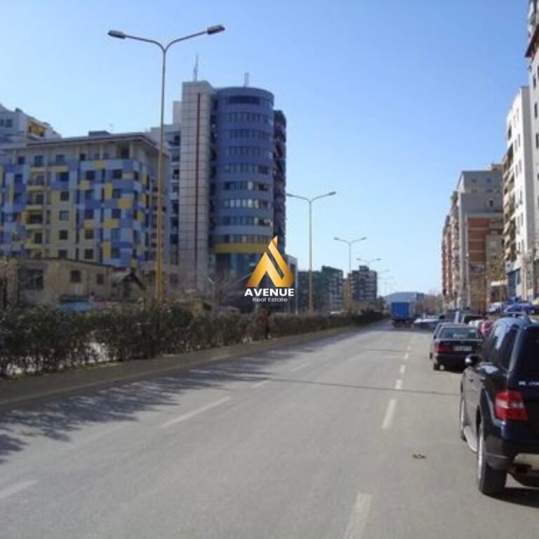2 Posti Auto in Vendita – Condor Center, Via Kavaja, Tirana