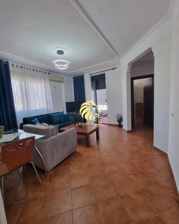 🏡 APPARTAMENTO IN AFFITTO – VIA MYSLYM SHYRI
