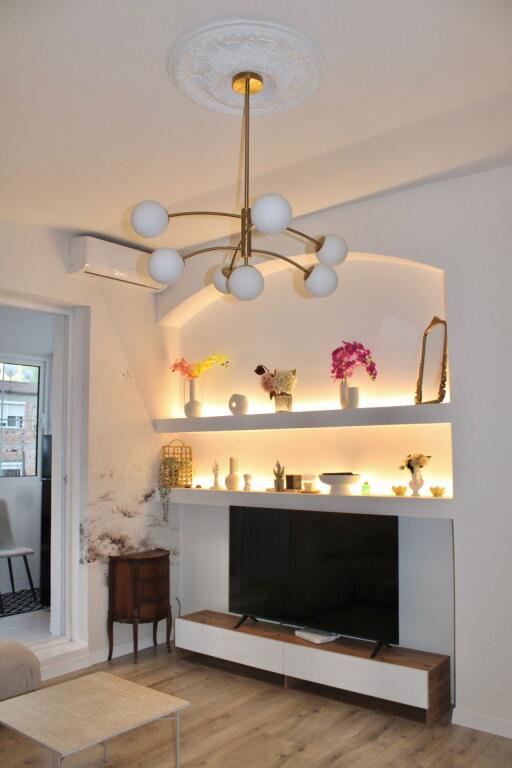 📌 Apartment 2+1 for sale at Pallatet Agimi, Bllok