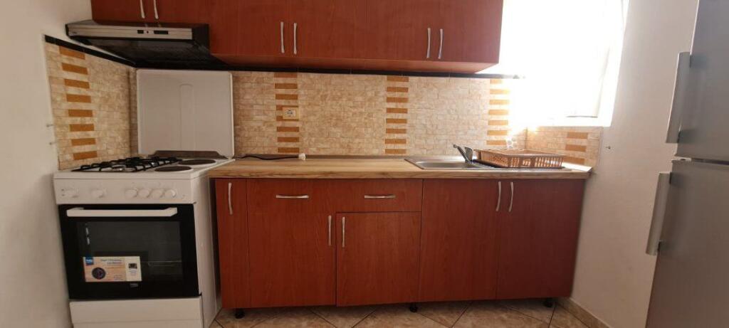 Jepet me qera apartament 1+1, 📍 Rruga Kosovareve