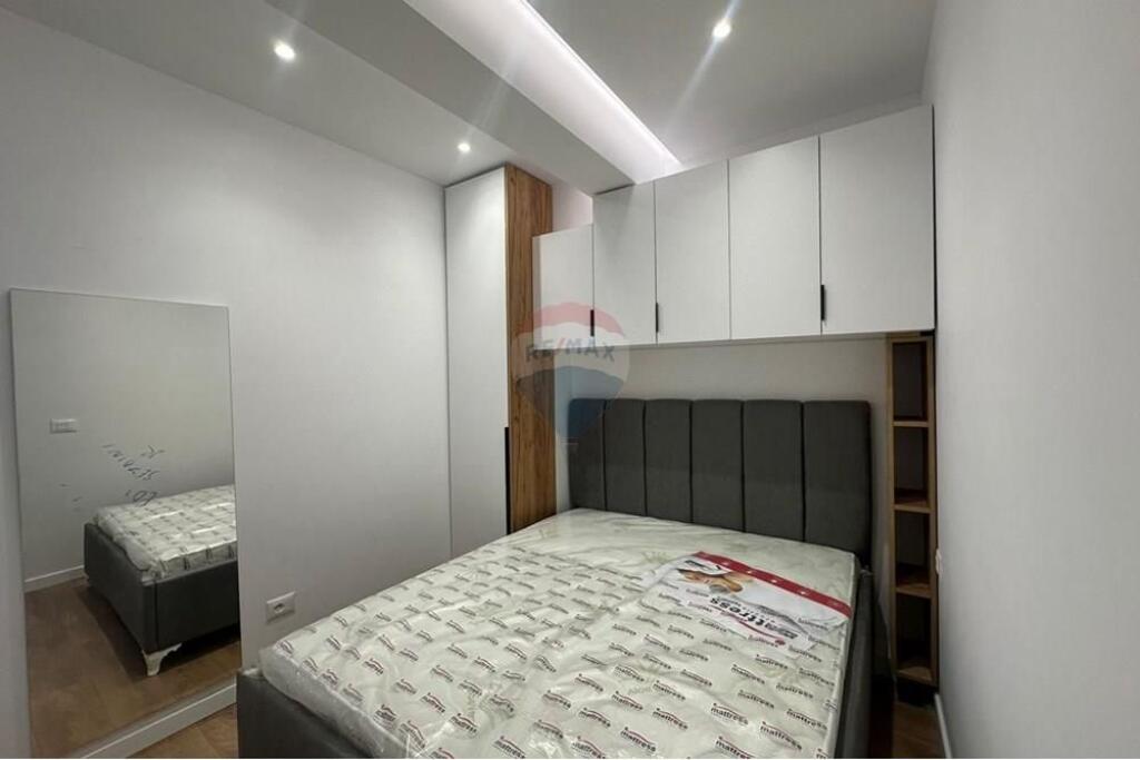 FOR SALE, 3 APARTMENTS 1+1, PARIS MUNICIPALITY