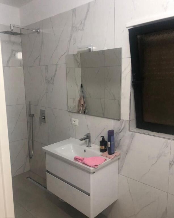 OFFICE FOR RENT 116 M2 CENTER 750 EURO