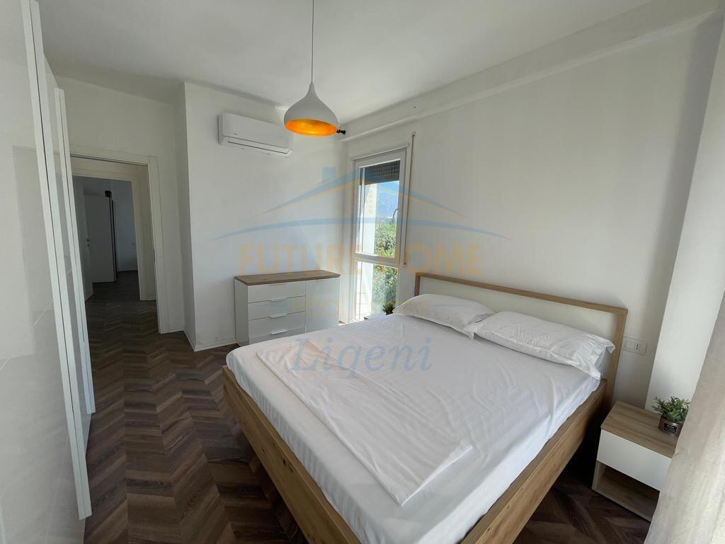 Affitto, Appartamento 2+1+2, Stazione Ferroviaria, Tirana.