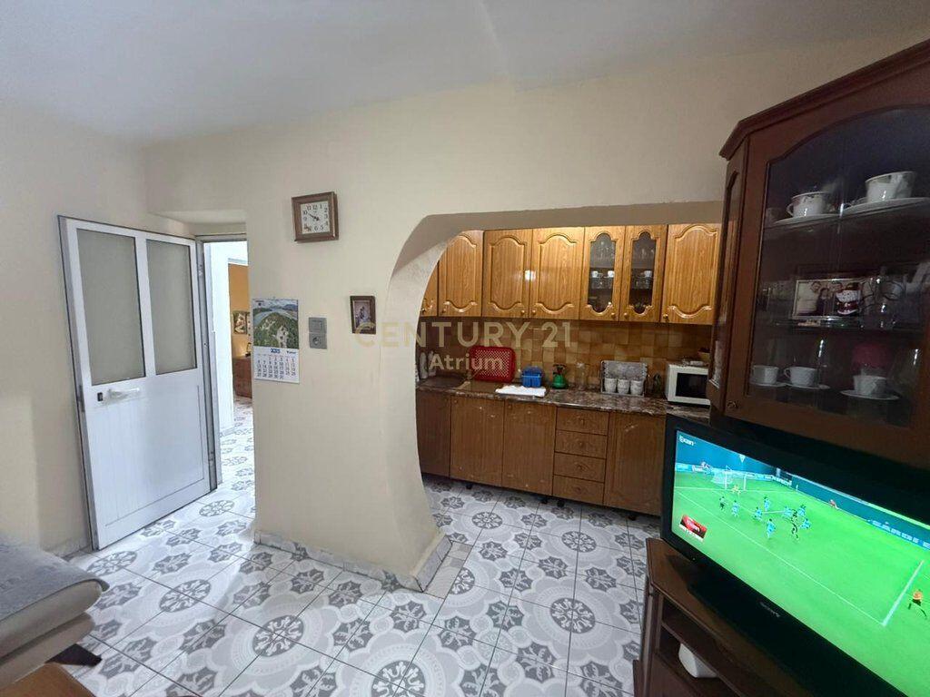 JEPET ME QIRA APARTAMENT 2+1 PRANE SHKOLLES "NIKET DARDANI" 500 € /Muaj Sip. Totale  72m2