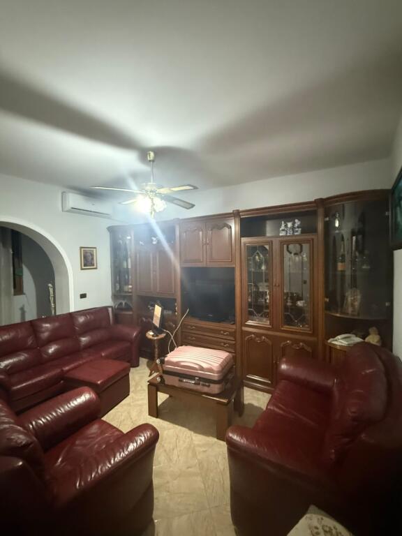 Affittasi appartamento 2+1+2