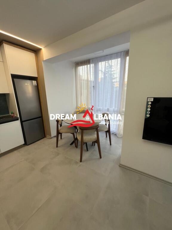 Appartamento 2+1 in affitto nella zona di Via Elbasanit, vicino alla “Corte d'Appello” a Tirana (ID 4229445)
