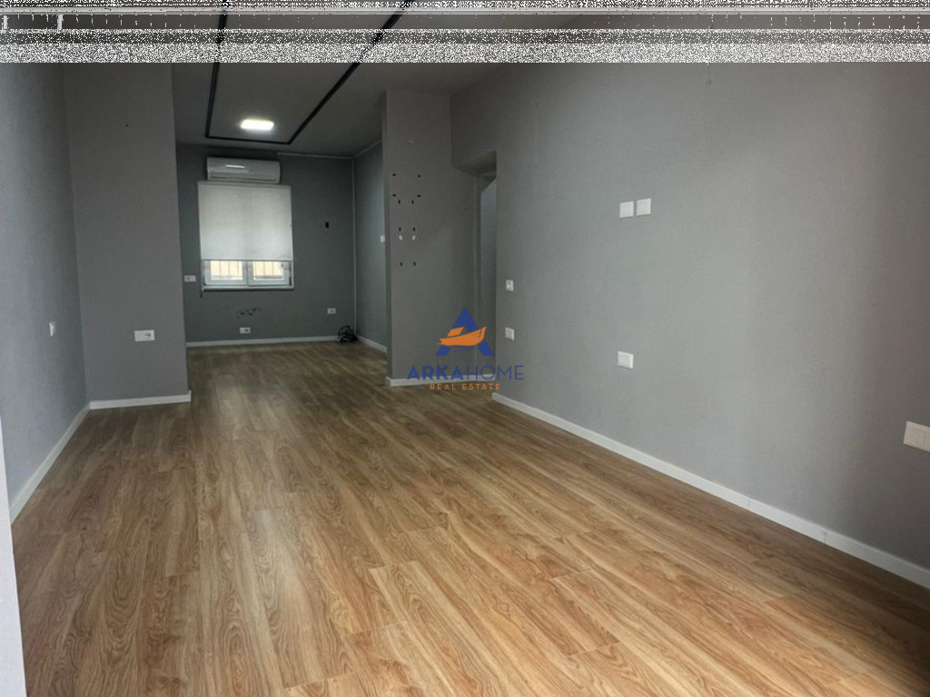 LOCALE IN AFFITTO 75 M2 "VIA MYSLYMSHYRI" 120.000 LEKE