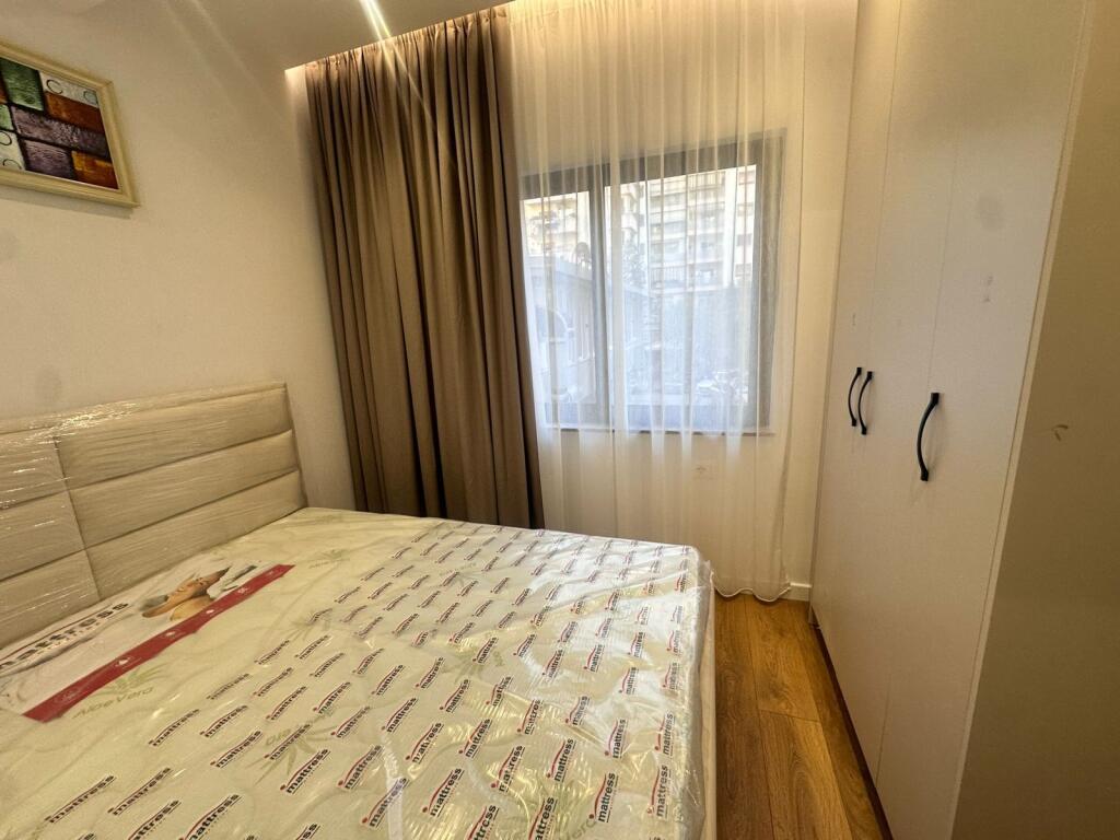 Apartment 1+1 for sale at Komuna e Parisit