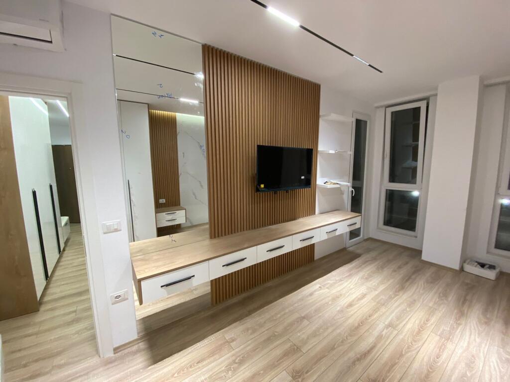 Apartament 2+1+2 me qira tek Komuna e Parisit