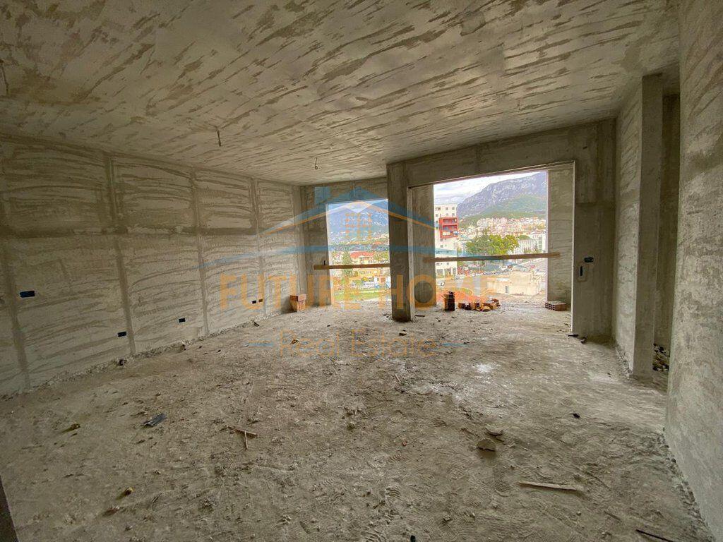 Shitet Apartament 2+1+2, Rezidenca Porcelan 3