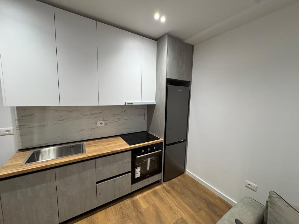 🏡 Shitet Apartament 1+1 në Komuna e Parisit,  