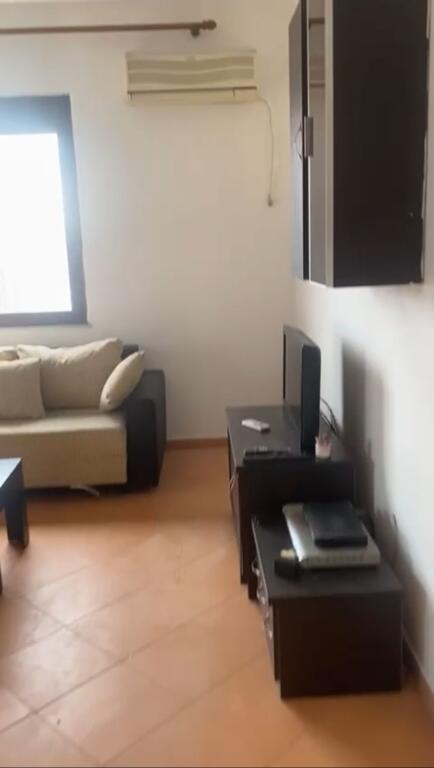 Nela 6 yzberisht Apartament 1+1 i mobiluar.