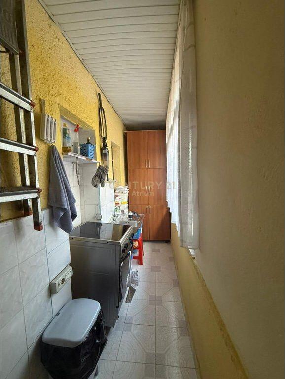 JEPET ME QIRA APARTAMENT 2+1 PRANE SHKOLLES "NIKET DARDANI" 500 € /Muaj