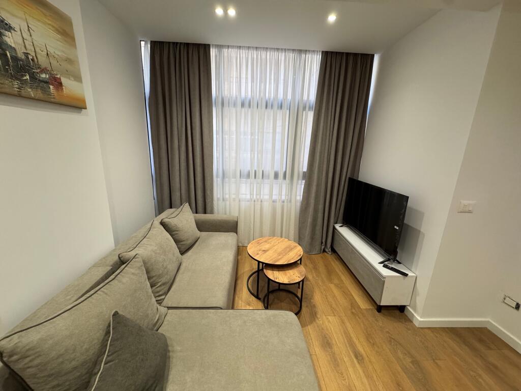 🏡 Shitet Apartament 1+1 në Komuna e Parisit,  