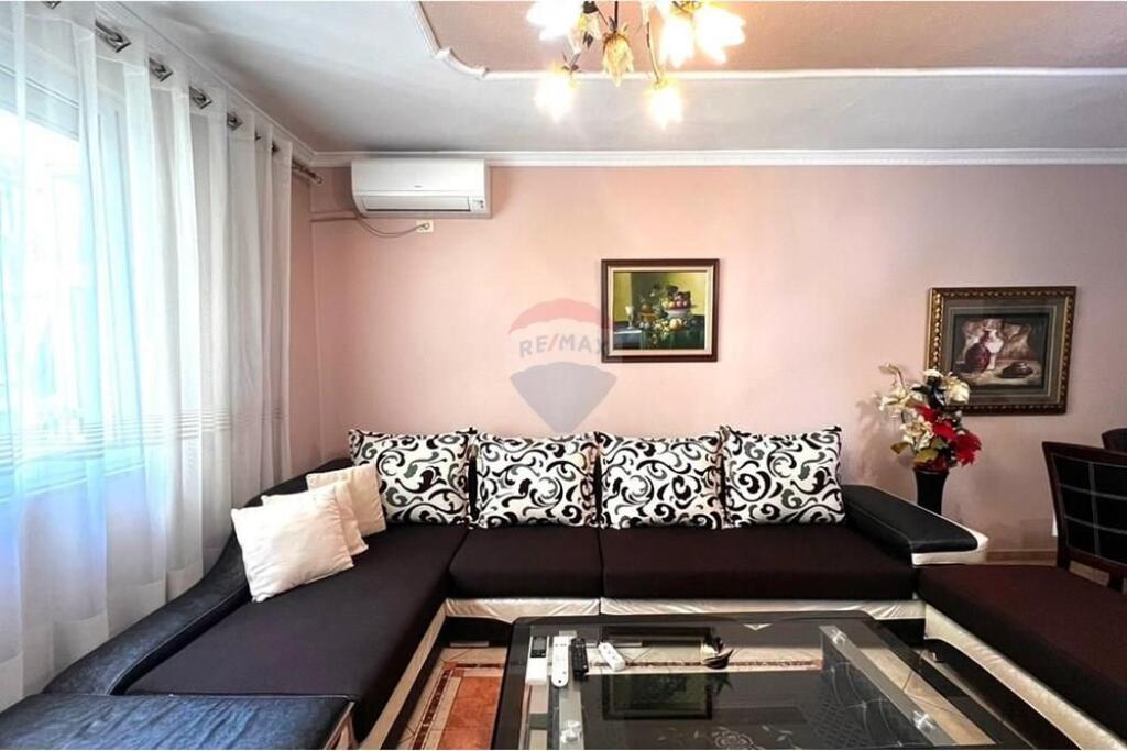 Apartment 2+1 for rent in Selvia!