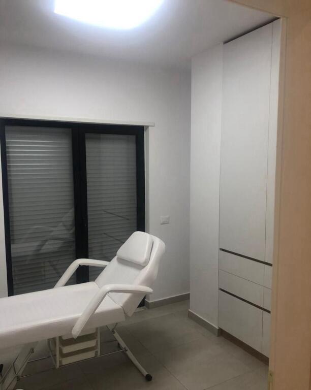 OFFICE FOR RENT 116 M2 CENTER 750 EURO