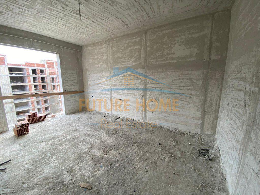 Shitet Apartament 2+1+2, Rezidenca Porcelan 3