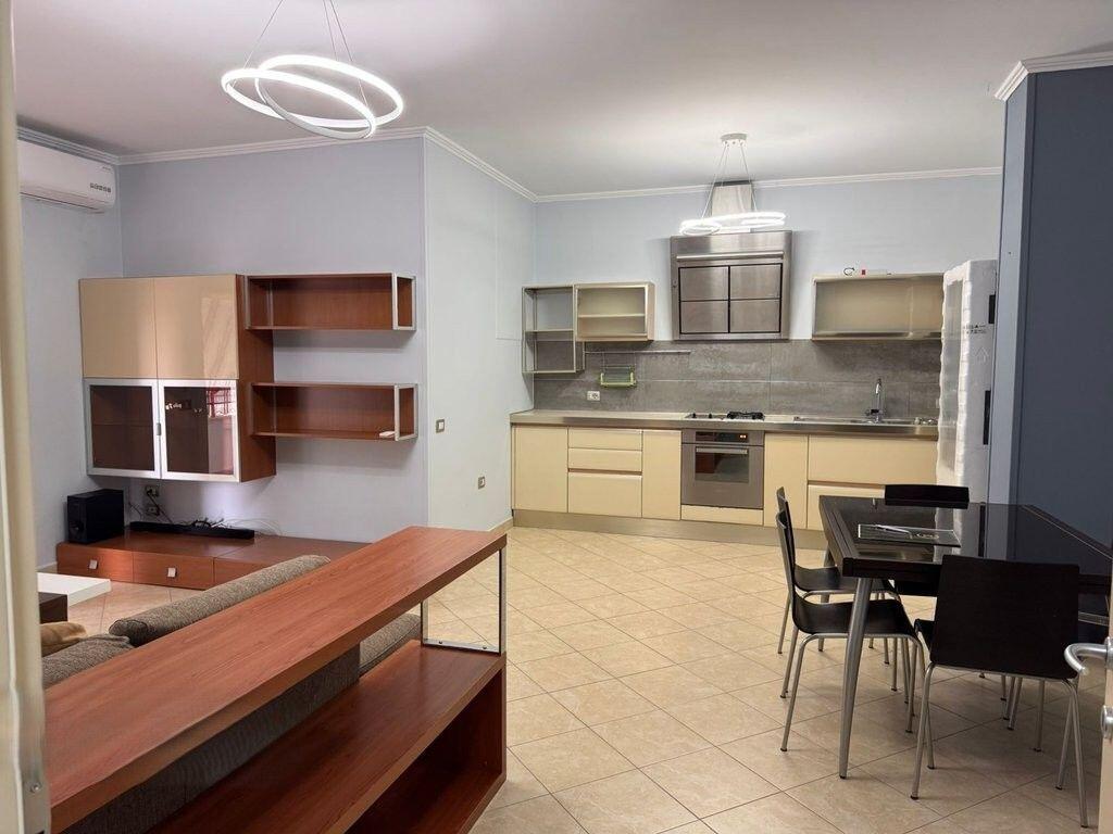 Appartamento 2+1 In Affitto in Via Mine Peza 620 € /Mese
