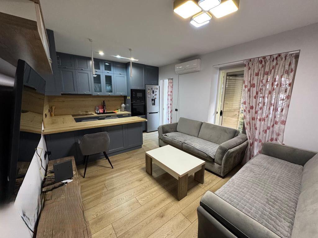 Appartamento 2+1 in Affitto nel Centro di Tirana 700 €