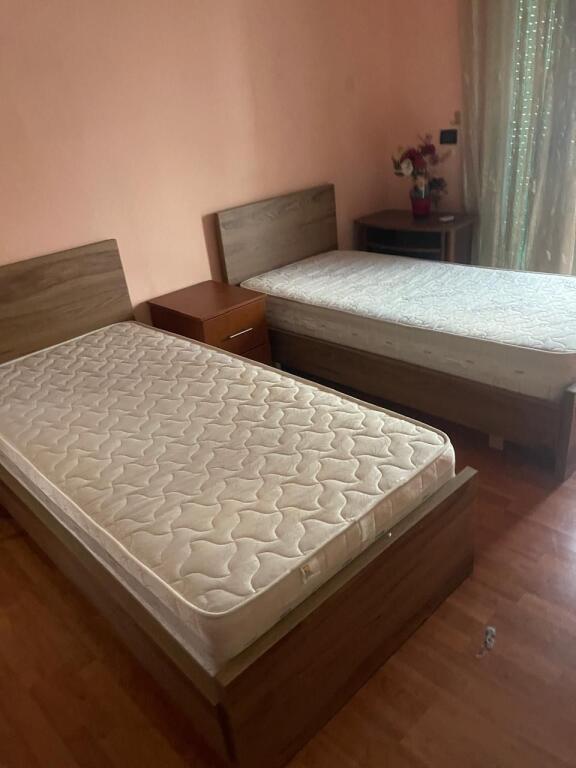 Apartament 2+1 me qera tek Rruga e Durrsit