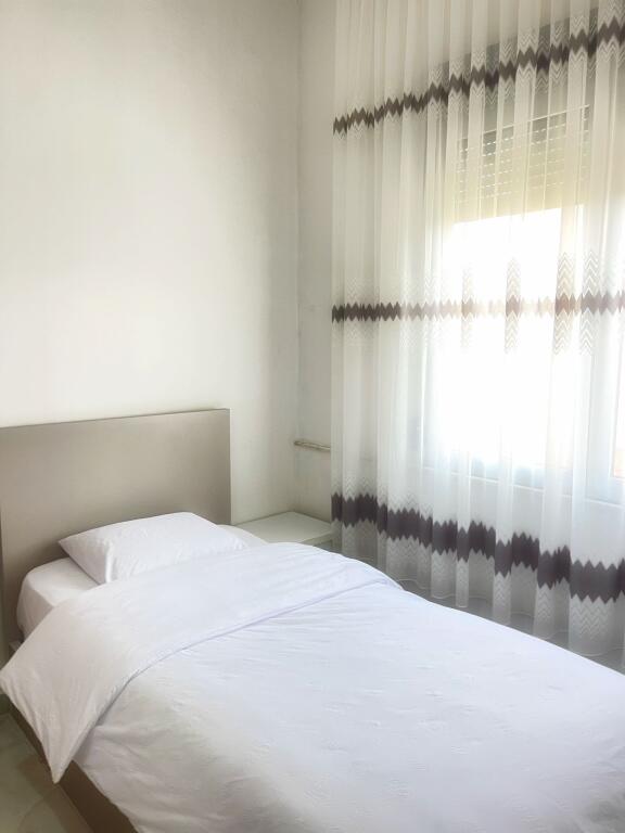 Apartament 2+1 me Qira pranë Hotel Marinaj, Unaza e Re!