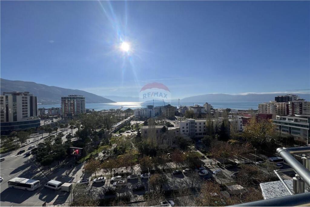 Attico Unico a Skele, con Terrazza Gigantesca e Vista Mozzafiato sul Mare!