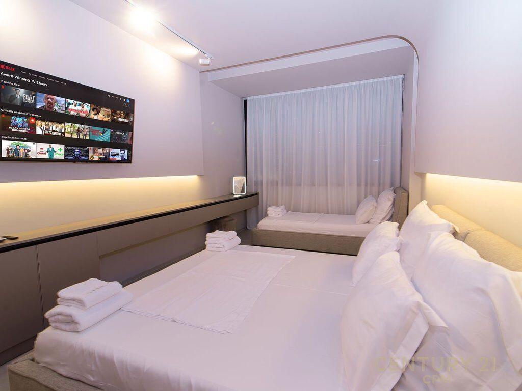 Premium Penthouse 3+1+2 with Panoramic Veranda – Vlora