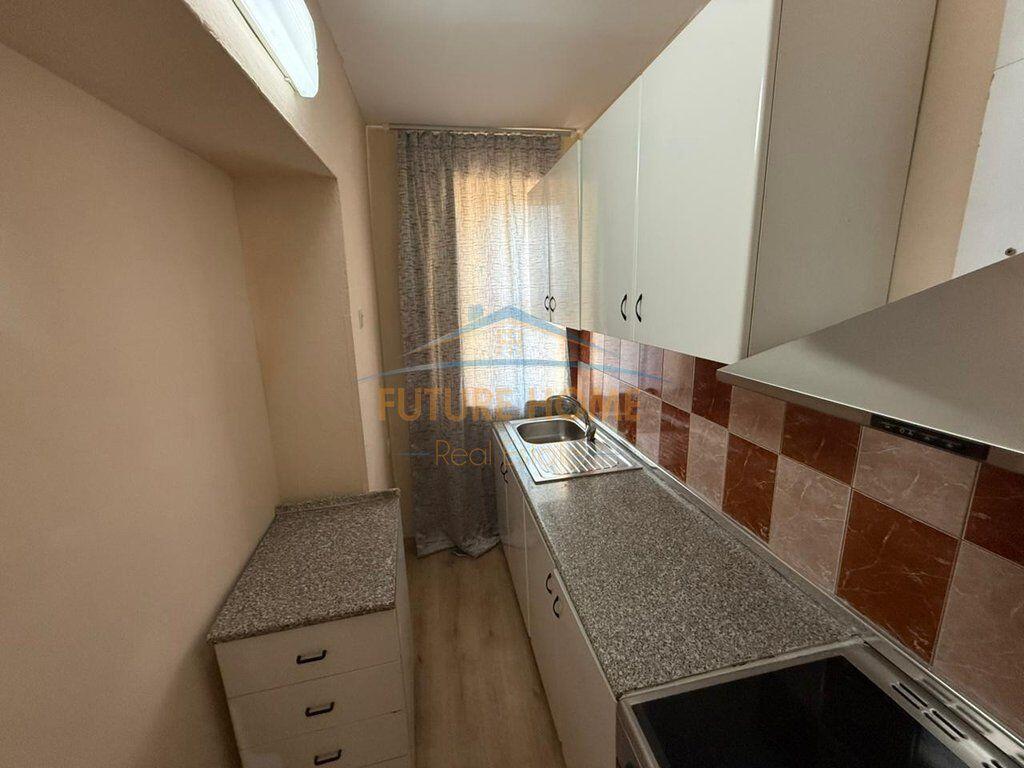 Rent 2+1 Electric Market, Tirana 550