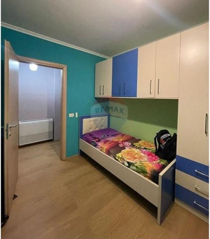 APARTMENT 3+1+2+2 GARAGES FOR SALE IN KOMUNA