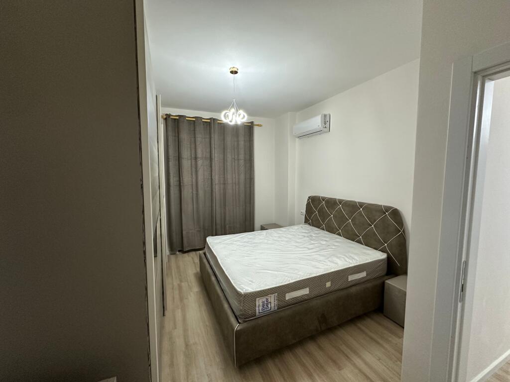 Jepet me qera apartamenti 1+1 tek Univers City