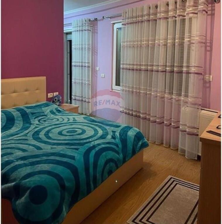 APARTMENT 3+1+2+2 GARAGES FOR SALE IN KOMUNA