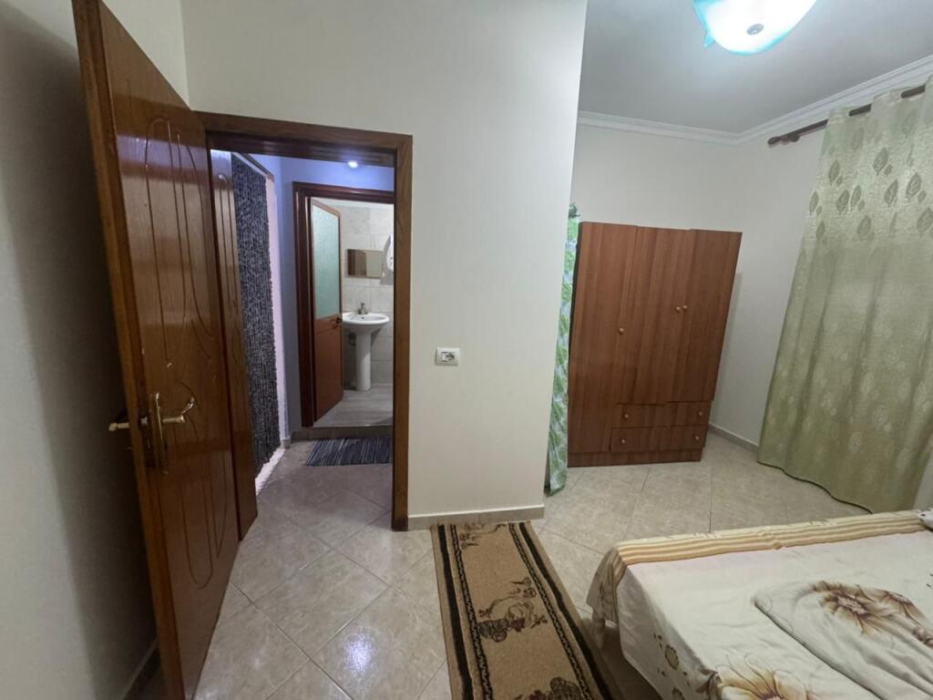 Affittasi Appartamento 1+1 – arredato, Kamëz