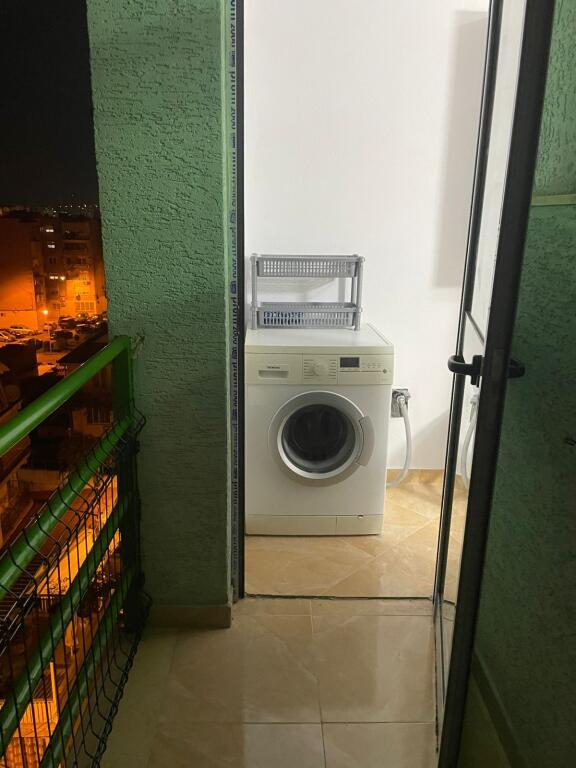 Jepet me qera apart 2+1 te Ambasada Kineze
