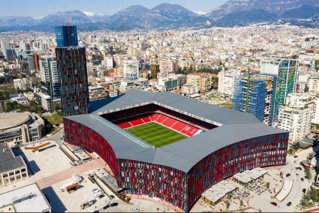 Mundesi Unike , Hotel Per Shitje , Air Albania Stadium !