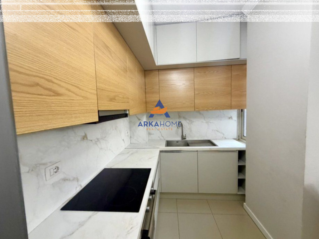 AFFITTASI APPARTAMENTO 2+1+BALCONE+GARAGE "ALLA COMUNE DI PARIGI" 750 EURO