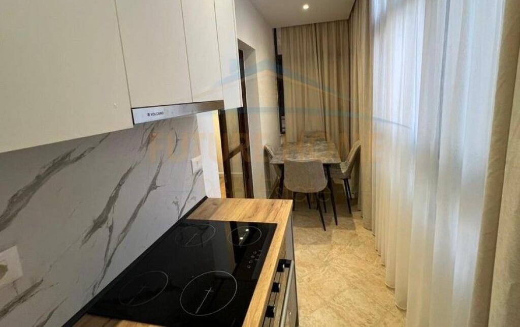 In vendita, Appartamento 1+1, Komuna e Parisit, Tirana