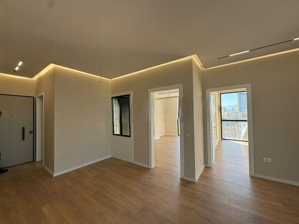 VENDIAMO APPARTAMENTO 2+1+2 RESIDENZA GOLDEN TOWER VIA MINE PEZA! 300.000 E