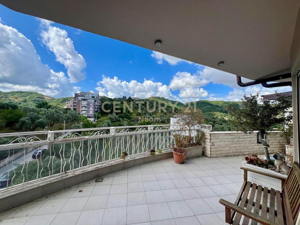 AFFITTO, APPARTAMENTO 3+1 CON POSTO AUTO, LAGO ASCIUTTO! 850 € /Mese Superficie Totale 120m2