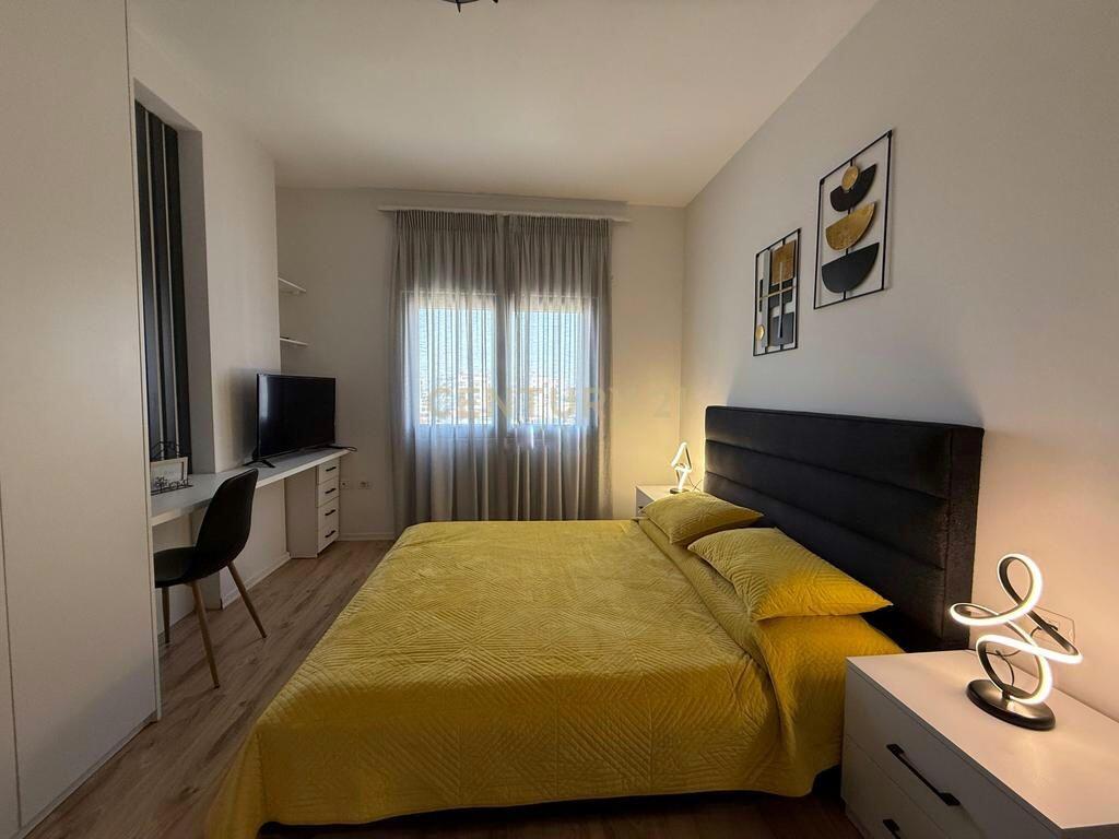 We offer a comfortable apartment for rent 2+1+2 bathrooms near the new maternity hospital