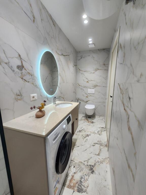 Shitet Apartament 2+1 në Plazh, Durrës