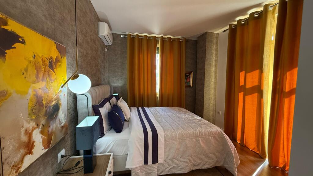 Appartamento 1+1 in vendita a 21 Dhjetori!