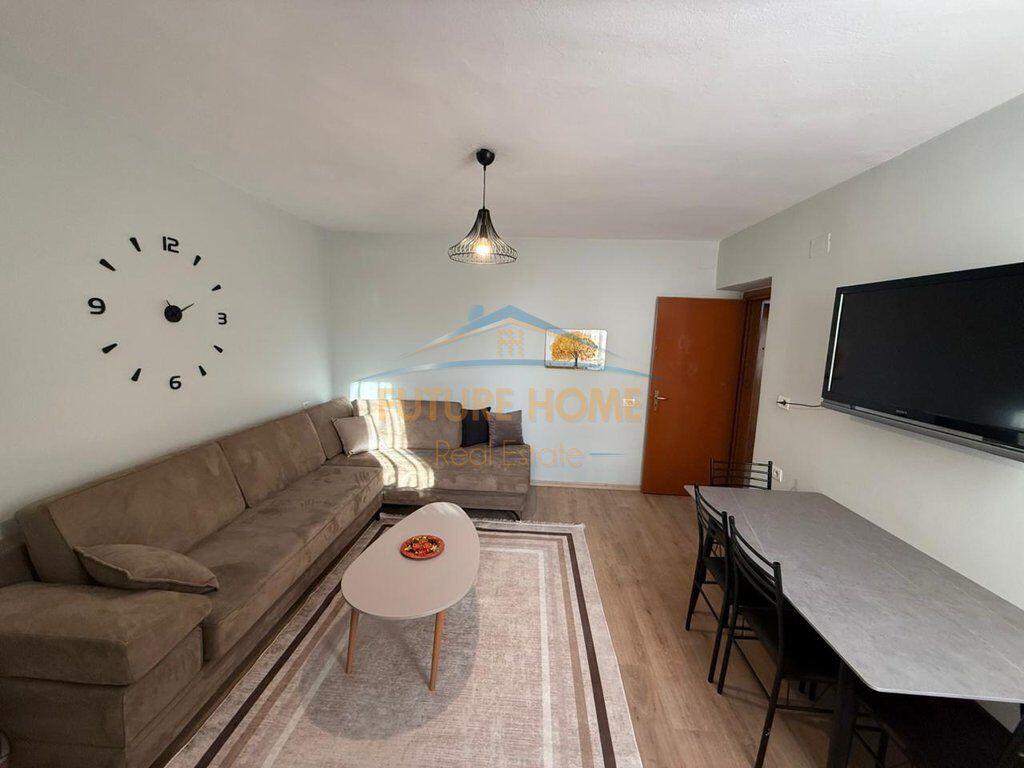Rent 2+1 Electric Market, Tirana 550