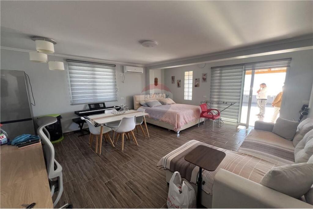 Attico Unico a Skele, con Terrazza Gigantesca e Vista Mozzafiato sul Mare!