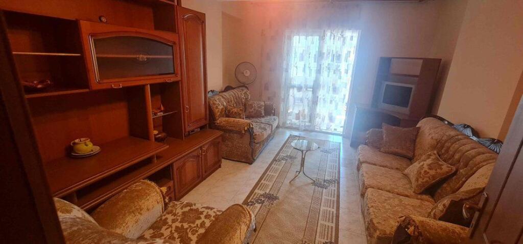 Affittasi appartamento 3+1 vicino alla zona del buon consiglio