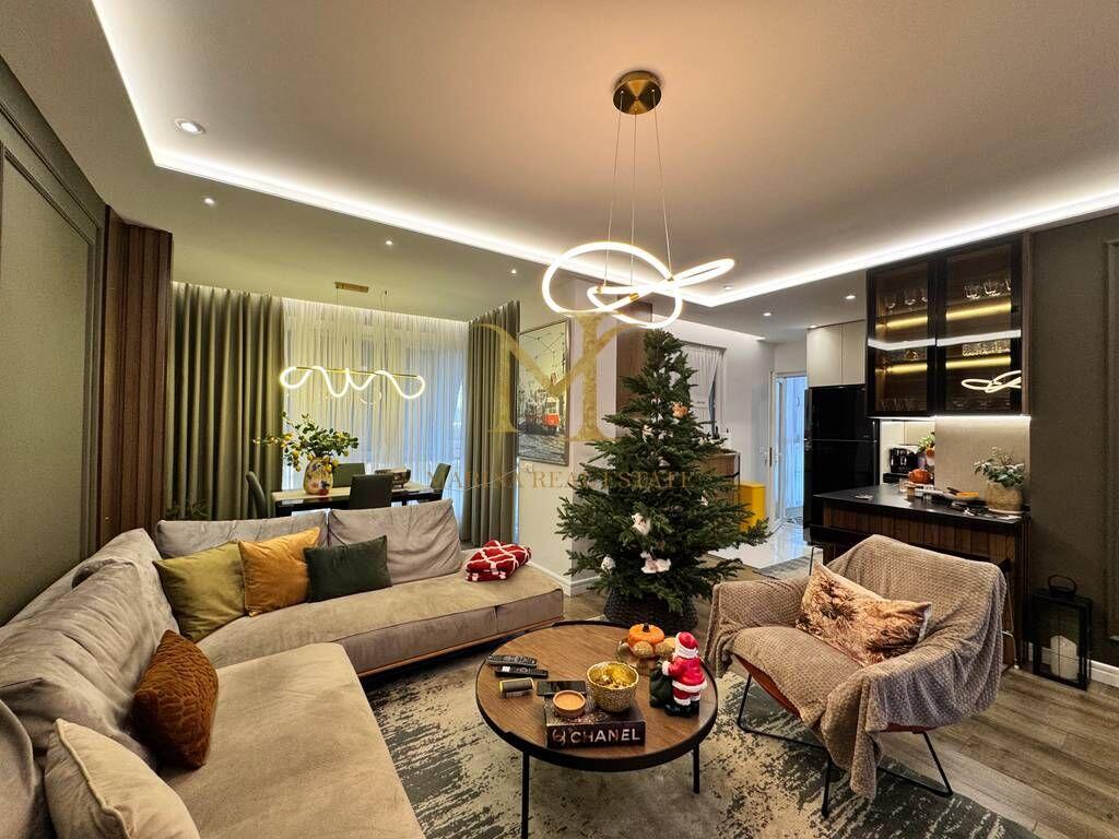 Qira super apartament 2+1+2 ne Durres