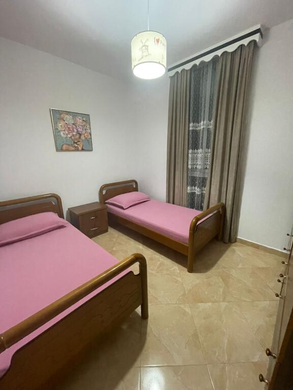 Jepet me qera apart 2+1 te Ambasada Kineze