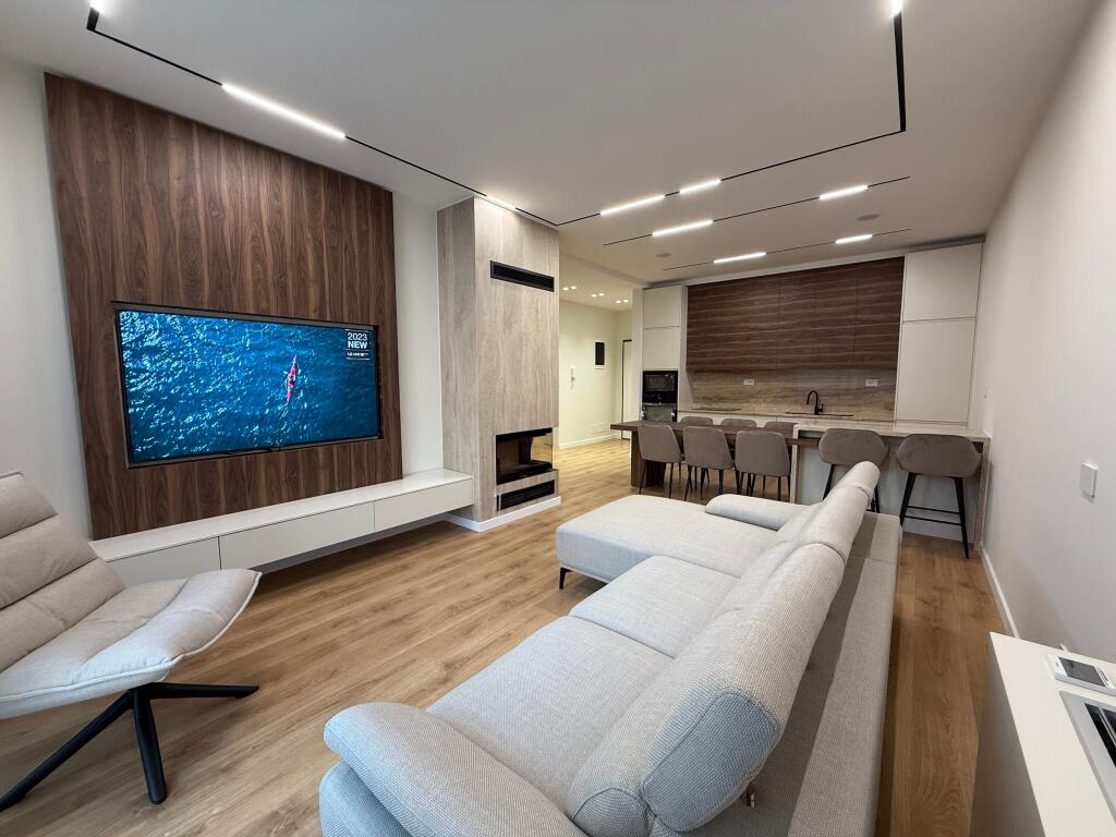 APPARTAMENTO DI LUSSO IN AFFITTO 2+1+2 CON POSTO AUTO PRESSO GREEN VALLEY RESIDENCE!