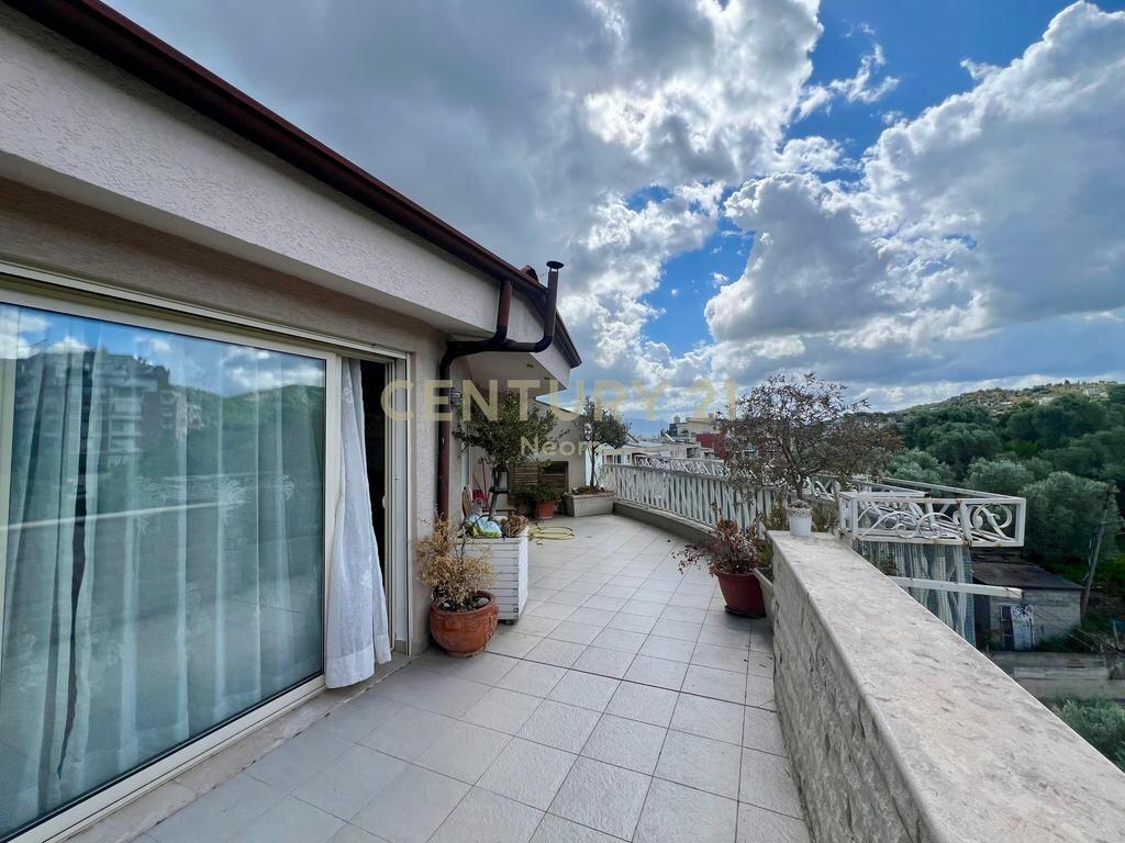 AFFITTO, APPARTAMENTO 3+1 CON POSTO AUTO, LAGO ASCIUTTO! 850 € /Mese Superficie Totale 120m2